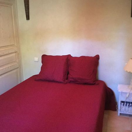 Appartement Dans Un Mas Provencal Istres Bagian luar foto